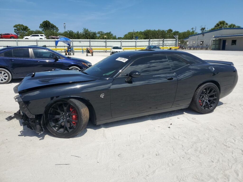2016-Dodge-Challenger-2C3CDZC94GH220929-1