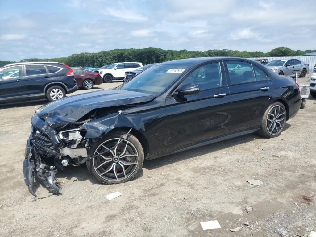 2023-Mercedes-Benz-E-Class-W1KZF8EB7PB099211-1